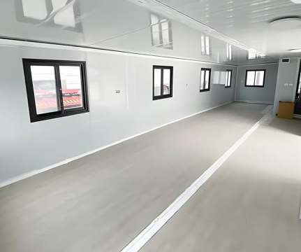 High-end Sandwich Panel Expandable Container House Gaya yang disesuaikan Opsional