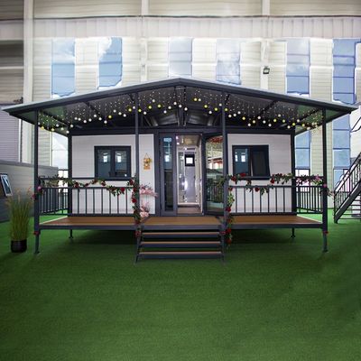 Wind Rasistance Prefabricated 20ft Expandable Container Home With Balcony