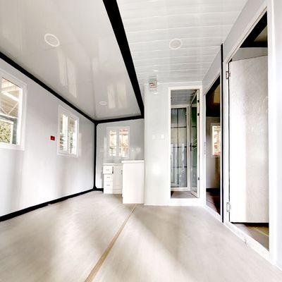 Wind Rasistance Prefabricated 20ft Expandable Container Home With Balcony