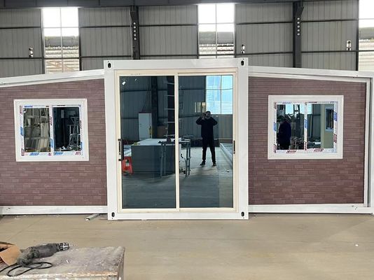 Aluminium Sliding Windows Expandable Container House with Led Natural Light
