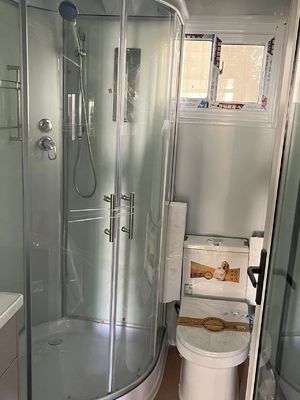 Aluminium Sliding Windows Expandable Container House with Led Natural Light