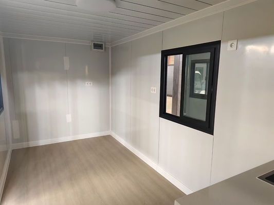 Casa de contenedores plegables Estructura de acero fuerte y ligera con paneles de pared aislados para una vida cómoda y segura