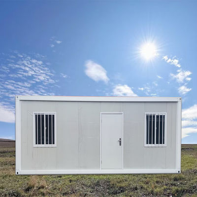 Tiny Home Flat Pack Container House Sturdy Roof with 50mm EPS Sandwich Panel and Optional Thickness