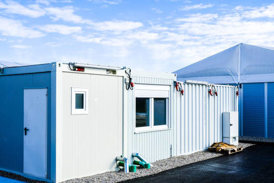 Rumah kontainer yang bisa dilepas untuk kehidupan yang dapat disesuaikan dan dapat diperluas dengan struktur baja yang kokoh dan panel dinding terisolasi